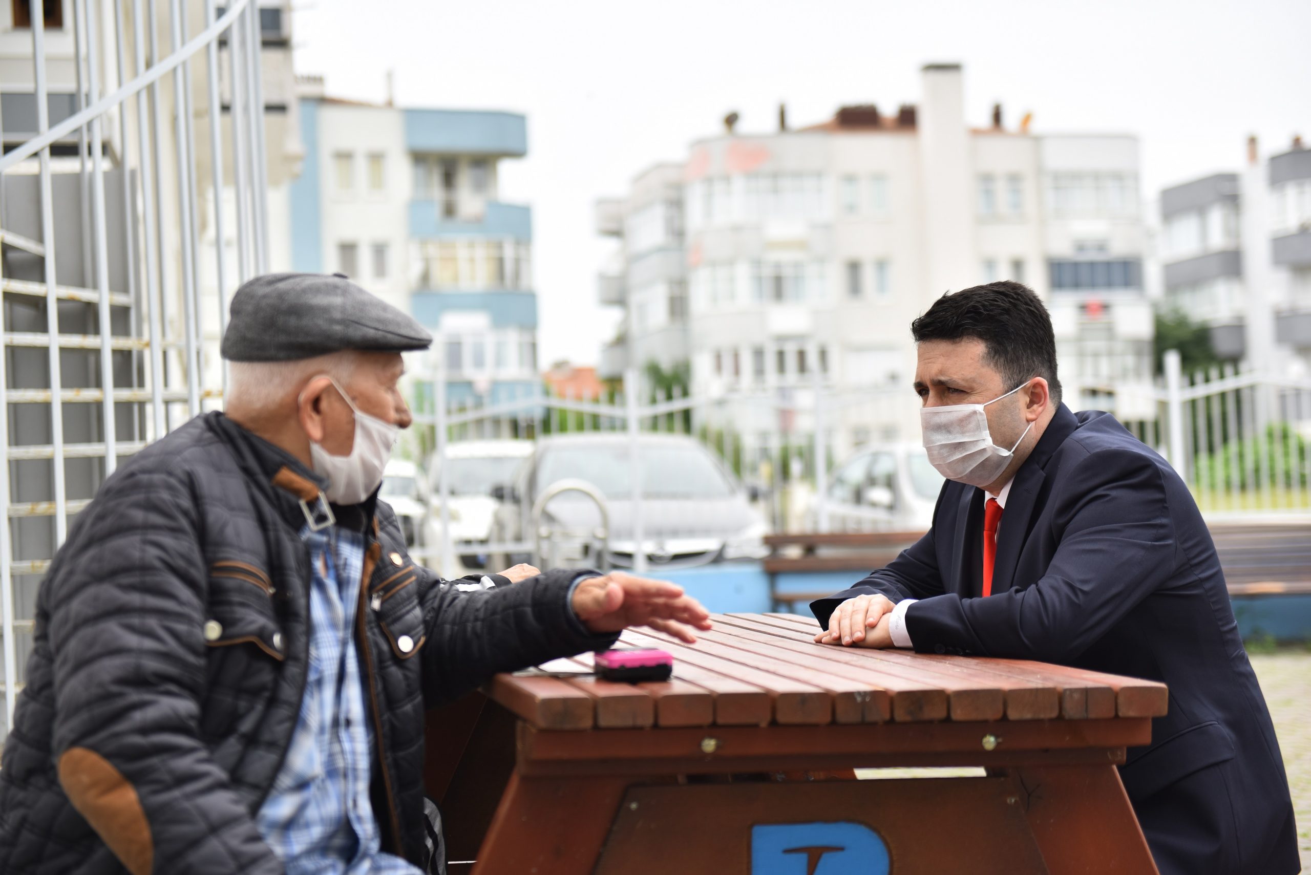 BAŞKAN AVCI’DAN YAŞLI BAKIMEVİ’NE ZİYARET