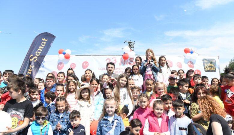 ALTIEYLÜL’DE 23 NİSAN COŞKUSU