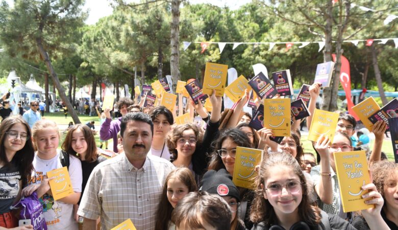 3. ALTIEYLÜL KİTAP FUARI  DOLU DOLU GEÇTİ