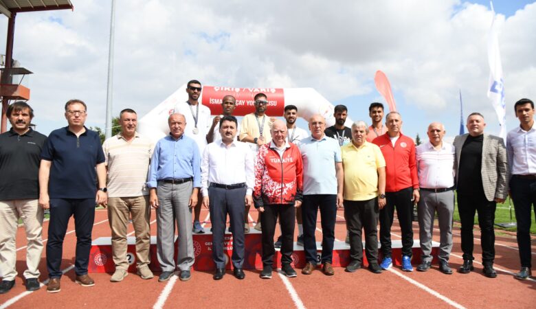 İSMAİL AKÇAY YOL KOŞUSU 15. KEZ DÜZENLENDİ