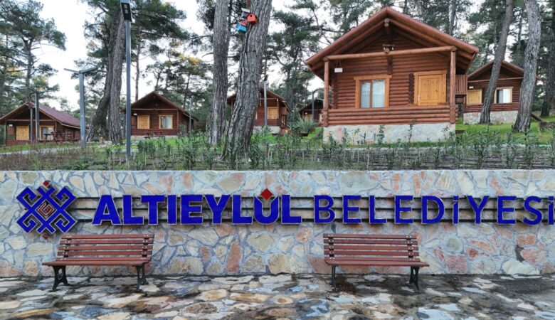 KONAKPINAR GENÇLİK MERKEZİ SİZLERİ BEKLİYOR!